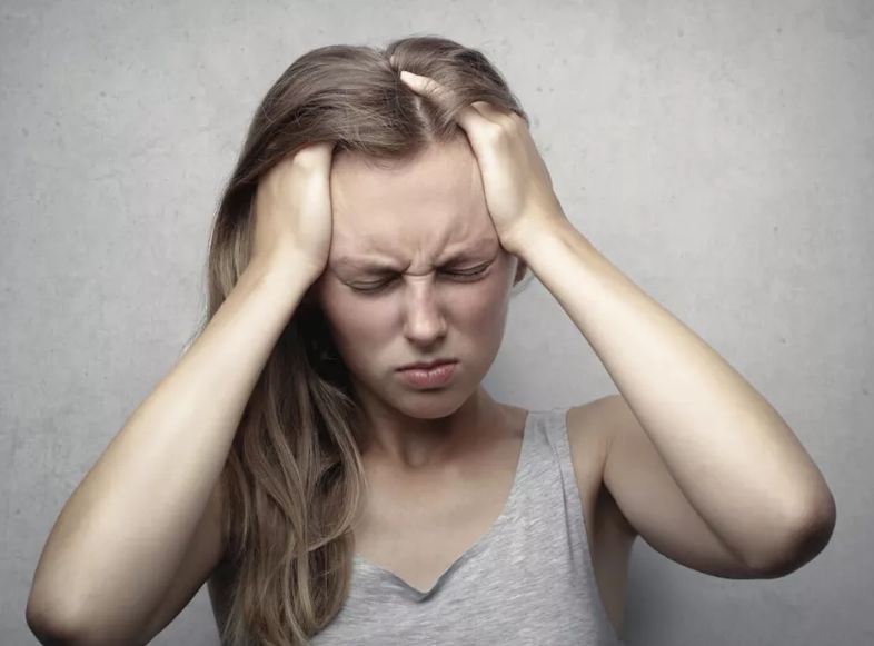  أماكن الصداع علامَ تدل؟