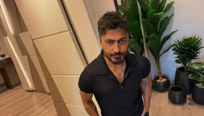 لأول مرة ..  تامر حسني يكشف كواليس أزمته مع عمرو دياب