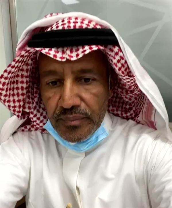 بالفيديو  ..  والدة خالد عبد الرحمن تخضع لجراحة خطِرة وهذه حالتها