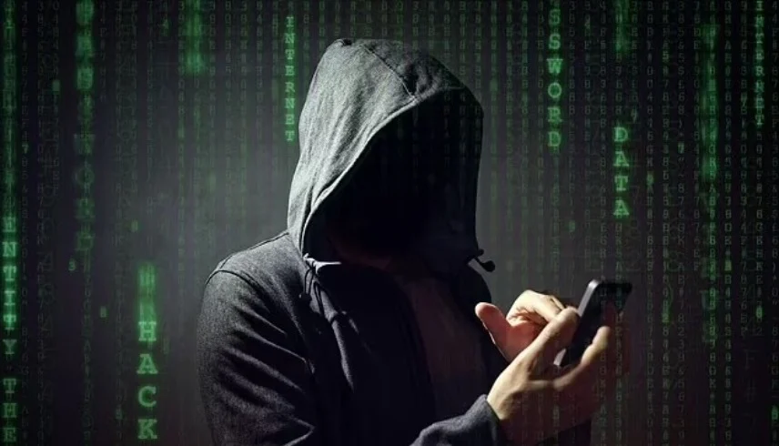 احذر فخ "مرحباً أمي" ..  خدعة واتساب المرعبة بتقنية الذكاء الاصطناعي