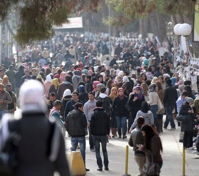 42 ألف طلب للمنح والقروض الجامعية