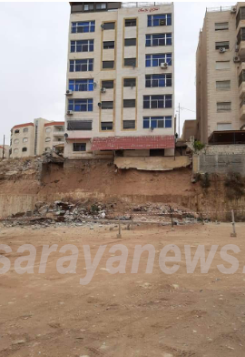 رئيس بلدية الزرقاء لـ"سرايا": انهيار جدار استنادي لاحدى العمارات يتسبب باخلاء 14 عائلة  ..  صور
