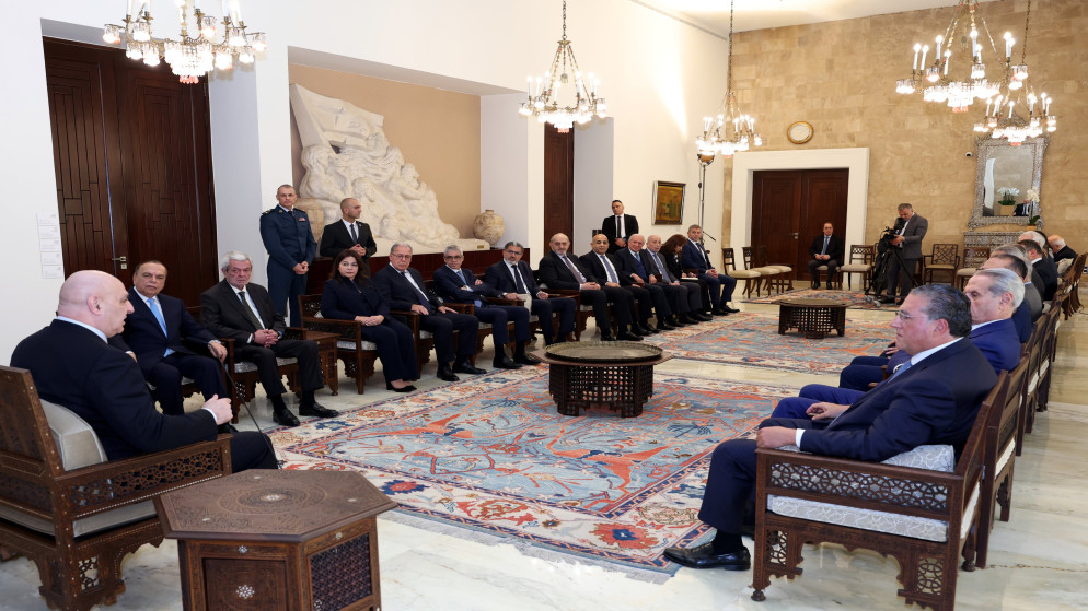 الرئيس اللبناني: ننتظر تحديد الولايات المتحدة موعدا لبدء المفاوضات مع إسرائيل 