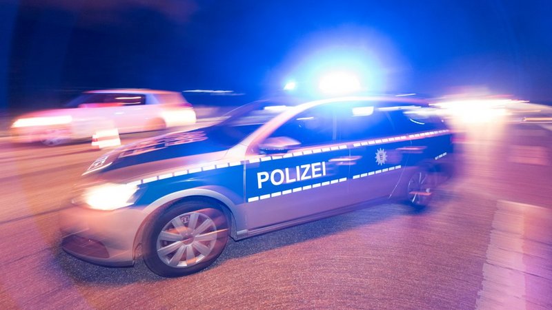 حادثة غريبة ..  لص سرق المال من محطة وقود ثم أعاده واختفى