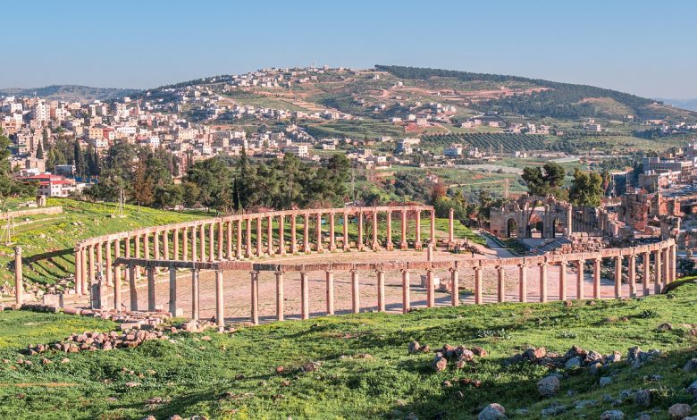 ندوة حوارية بعنوان "عرار حالة أردنية" في جرش