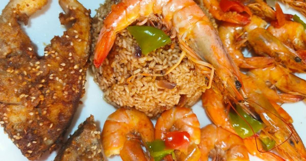 طريقة عمل جمبرى بالخلطة مع أرز الصيادية بالجزر  