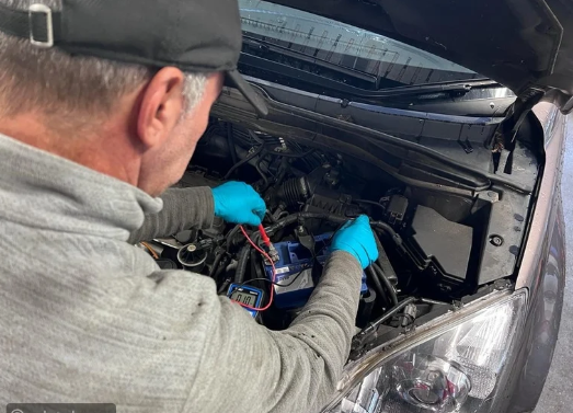 اكتشف أخطر 5 أخطاء شائعة تدمر البطارية وكيف تتجنبها