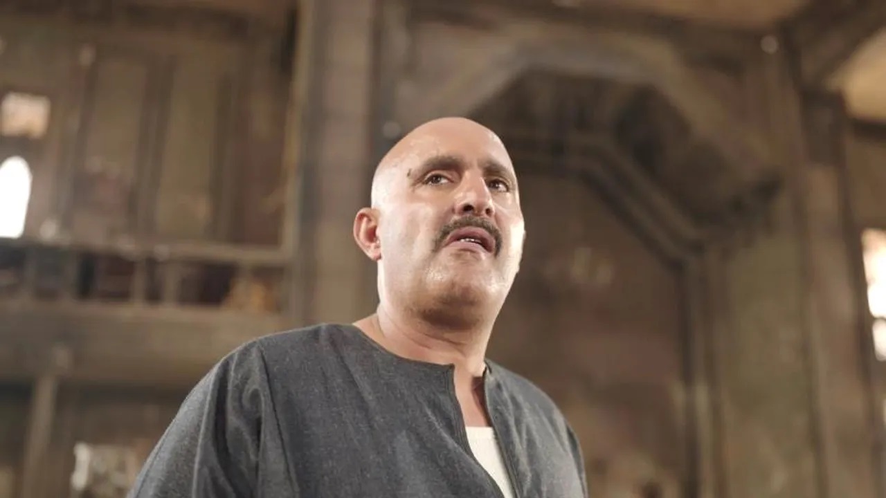 الفنان أحمد السقا يخرج عن صمته ويرد على مها أحمد