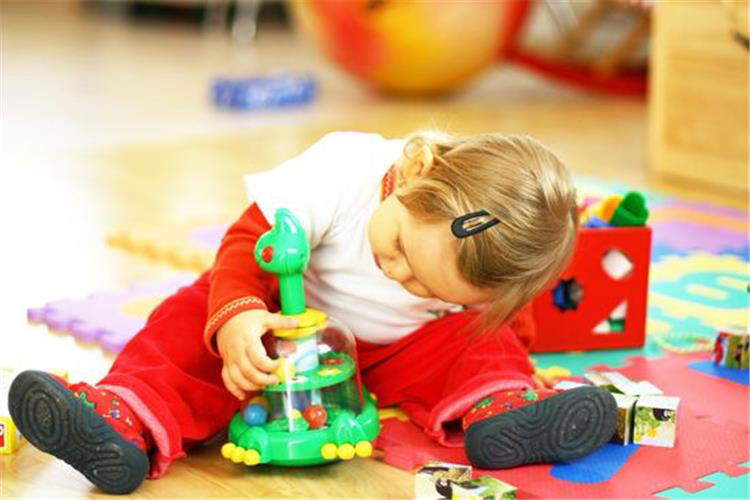 9 علامات للذكاء المبكر عند الأطفال وكيفية تنميته في الصغر