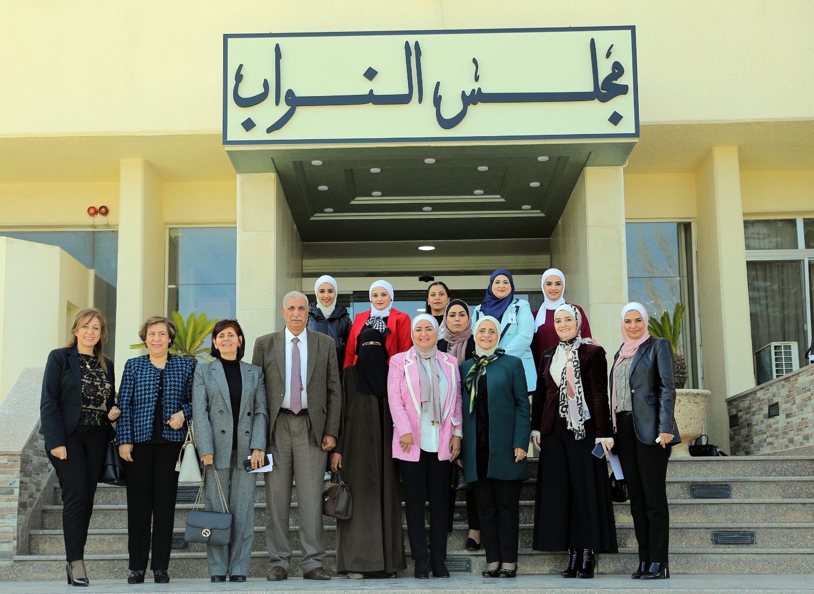 لجنة المرأة في حزب الميثاق الوطني تحتفل بيوم المرأة 