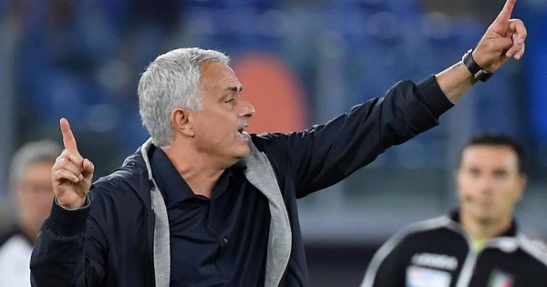 إشارة تكشف عن مستقبل مورينيو مع روما ..  فيديو