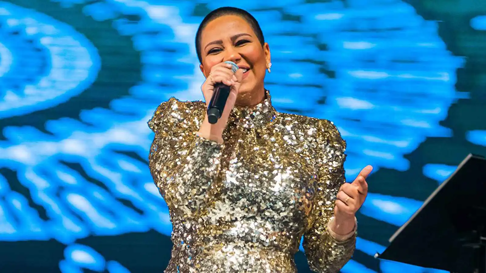 شيرين عبد الوهاب تُغادر المستشفى بعد تحسن حالتها 