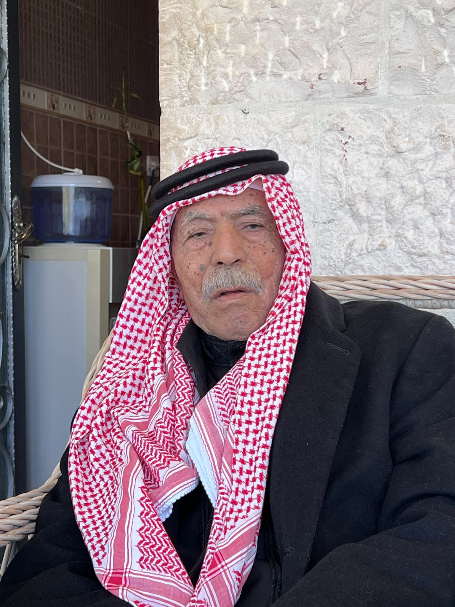 الحزن يخيم على منصات التواصل الاجتماعي في الأردن إثر وفاة "حمد صبح الرواحنة"