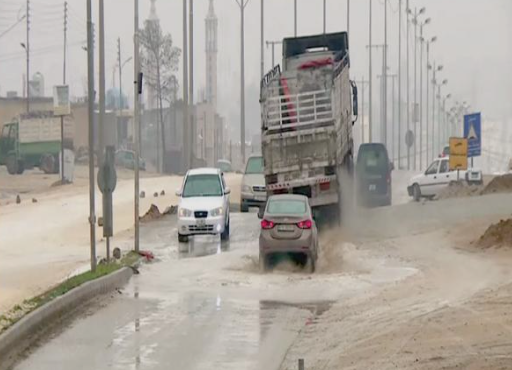 السائقون في خطر ..  حفر ومطبات على طريق بغداد في البادية الشمالية