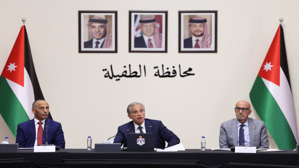 رئيس الوزراء من الطفيلة:"مشروع التحديث الشامل هدفه خدمة أجيال الحاضر والمستقبل"