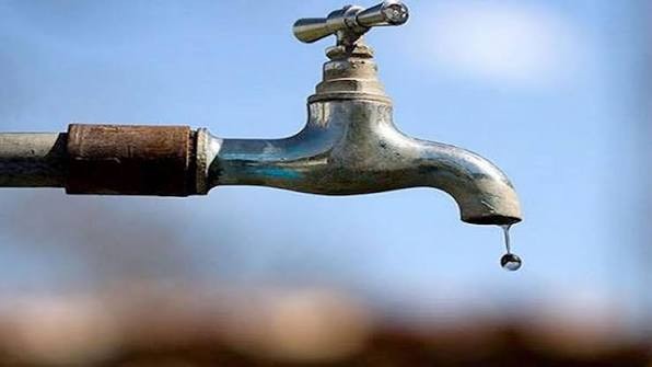 "7 آلاف نسمة ينتظرون المياه" ..  أهالي الحمرا بالمفرق يناشدون ايصالها لمنازلهم