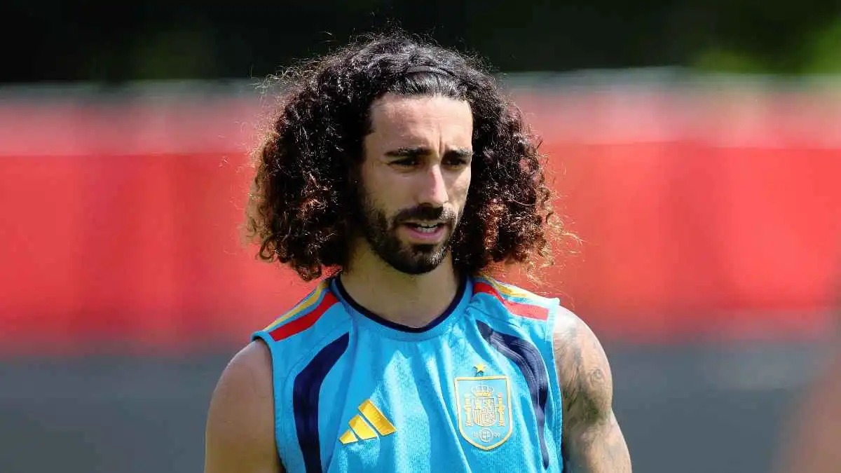 رسميًا ..  ريال مدريد يعلن التعاقد مع مارك كوكوريلا حتى 2032