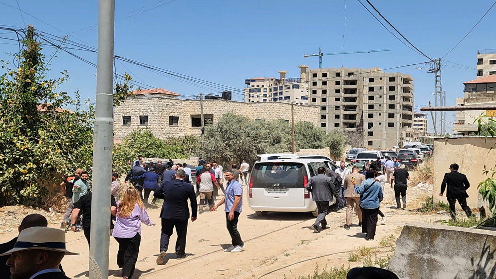 الاردن يدين بشدة اطلاق النار على وفد دبلوماسي في جنين بينهم السفير الاردني في رام الله عصام البدور