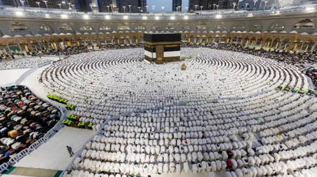 السعودية ..  تفعيل غرفة عمليات لخدمة المعتمرين