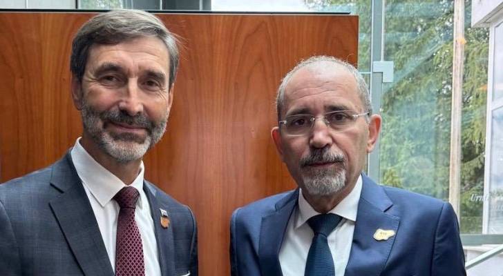 الصفدي وبلانار يبحثان تعزيز العلاقات الأردنية السلوفاكية في منتدى بليد