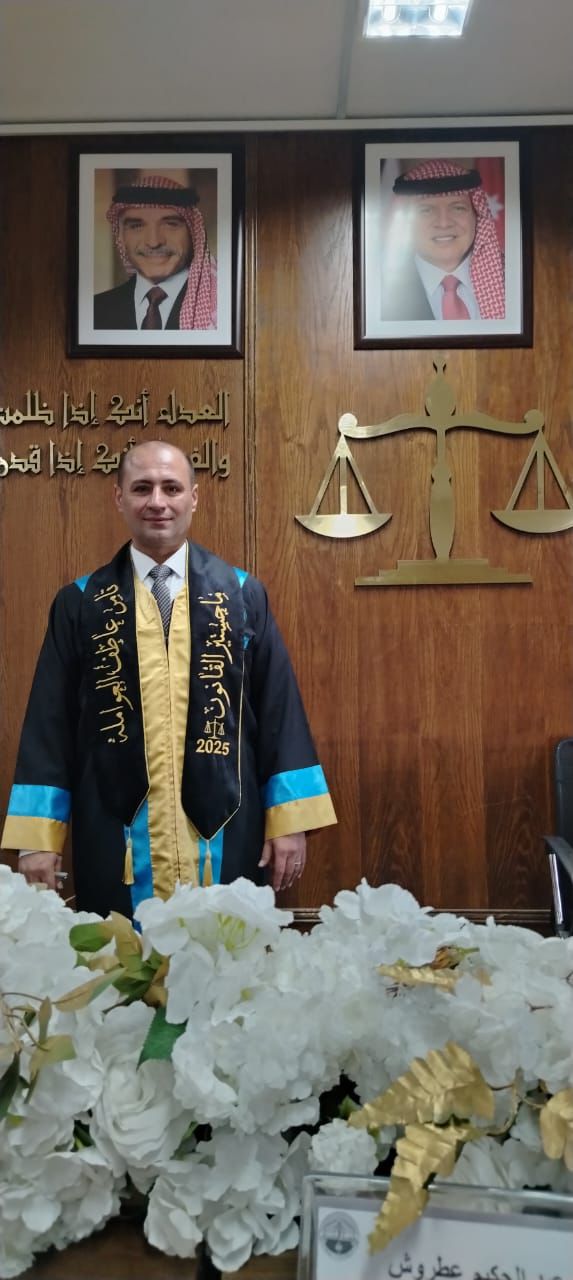 ثامر العواملة  ..  مبارك الماجستير 