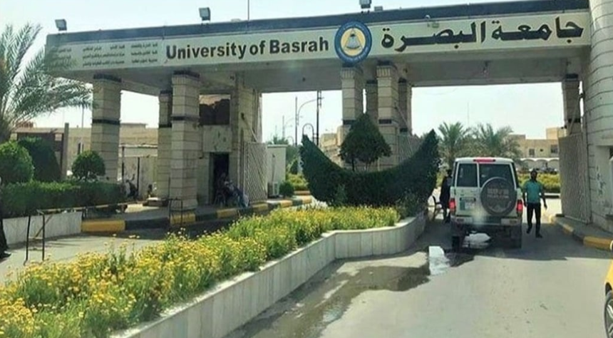 ضجة في العراق ..  مشاهد فاضحة لعميد كلية في البصرة مع إحدى طالباته
