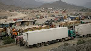 كيف ستتأثر باكستان اقتصاديًا بقرار أفغانستان قطع التجارة؟