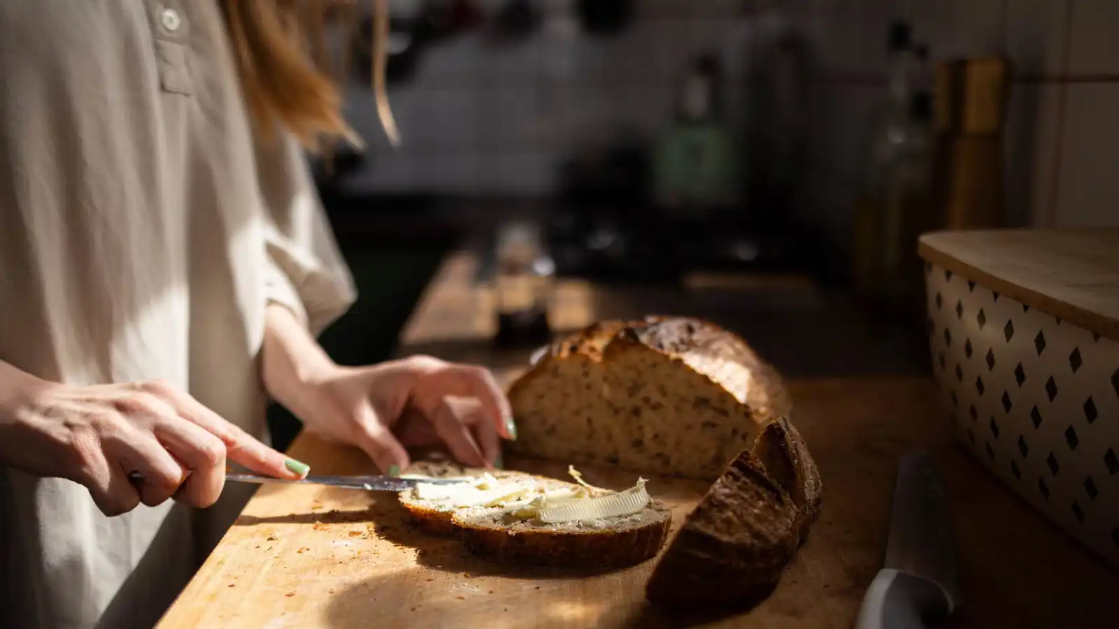 الخبز قد يسبب زيادة الوزن دون زيادة السعرات الحرارية  