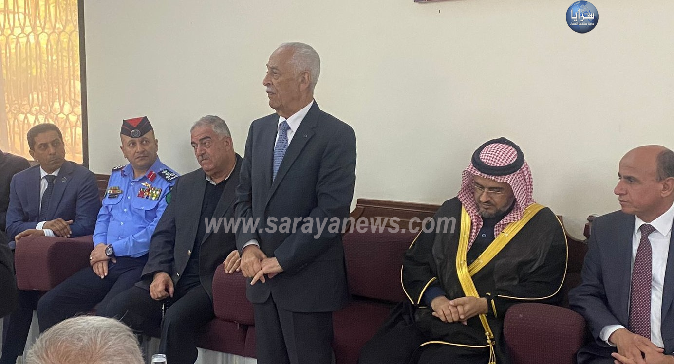 مندوبا عن الملك وولي العهد ..  العيسوي يعزي عشيرة الفريحات .. صور