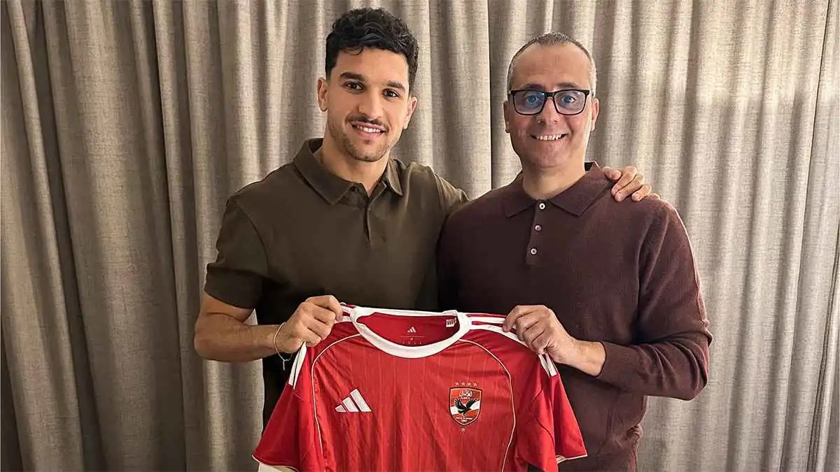الصفقة الرابعة ..  الأهلي المصري يضم الجزائري عبد المنصف بقرار رسميًّا  