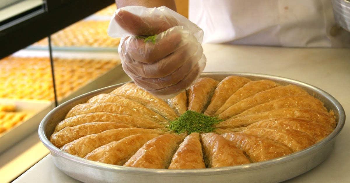 مطلوب موظف معرض للعمل في كبرى معارض الحلويات في الاردن