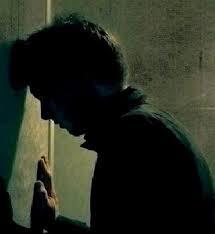 لم اعد اتحمل الحياة