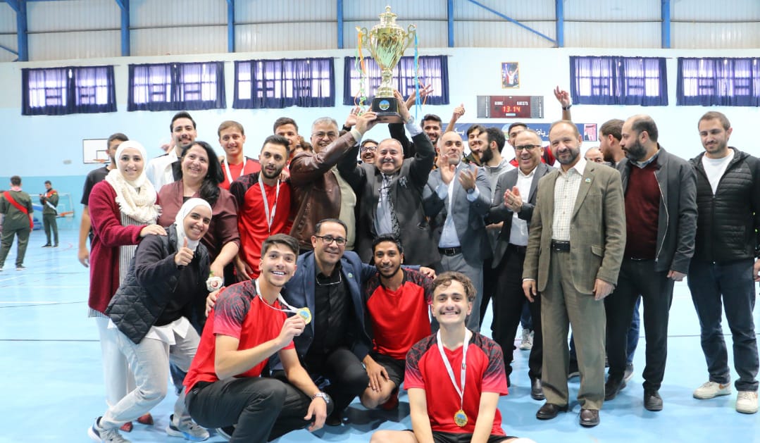 كلية تكنولوجيا المعلومات تظفر ببطولة دوري جامعة الزرقاء
