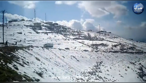 بالفيديو ..  عدسة سرايا توثق "مناظر خلّابة" لتراكم الثلوج لليوم الثالث على التوالي في عجلون