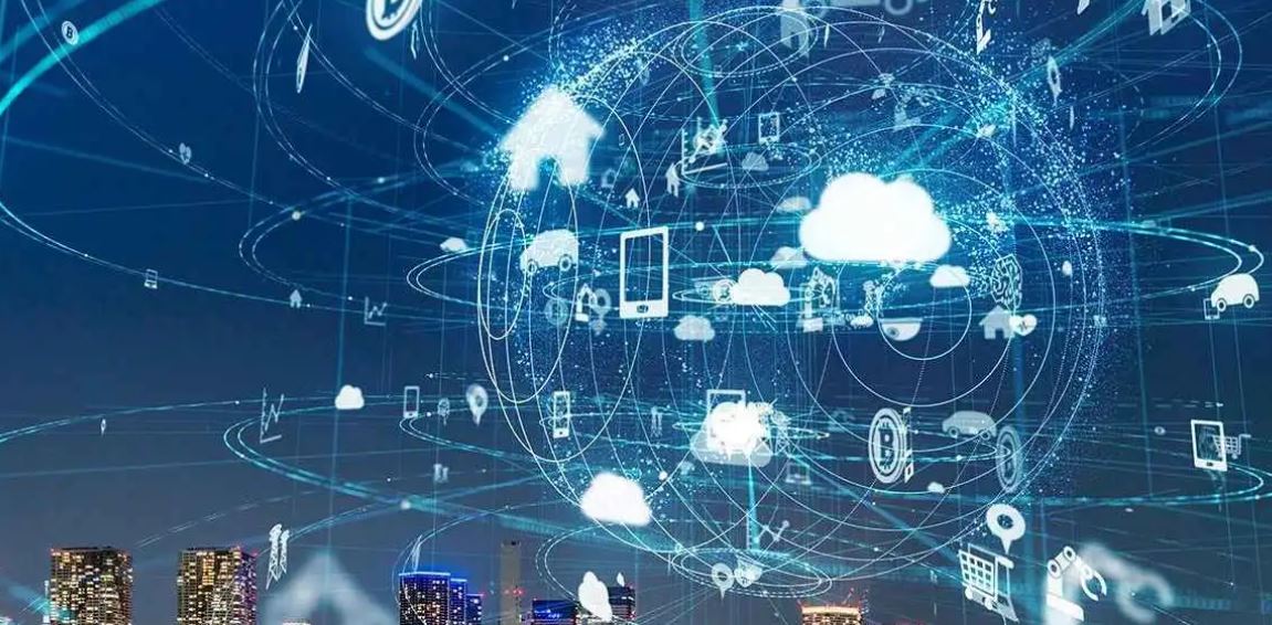 "الأثر الرقمي" ..  من يراقب تحركاتك على الإنترنت؟  
