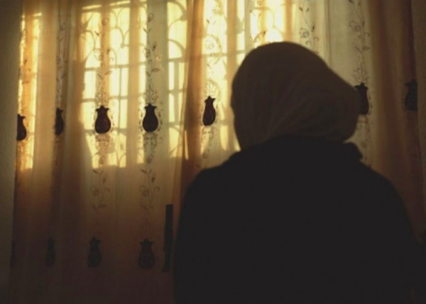 قصة صادمة  ..  سورية تطلب "خلع" مصري: اشتراني بـ500 جنيه ..  وعاشرني بما يخالف شرع الله 