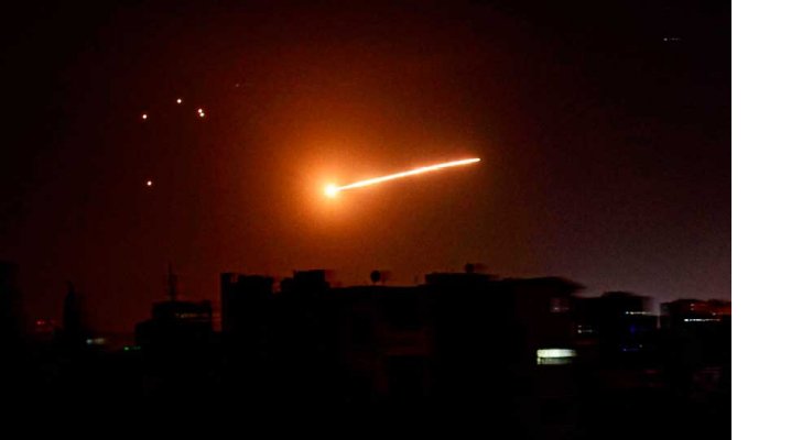 إطلاق 3 صواريخ من الأراضي السورية تجاه الاحتلال الإسرائيلي