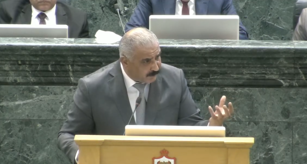 النائب أبو عرابي: البنوك تغولت برفع الفوائد والحكومة "لا عين رأت ولا أذن سمعت"  ..  فيديو 