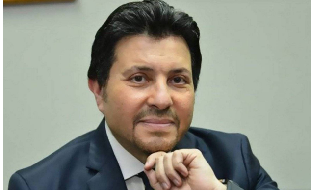 ما هو سر غياب هاني شاكر عن جنازة شعبان عبدالرحيم؟