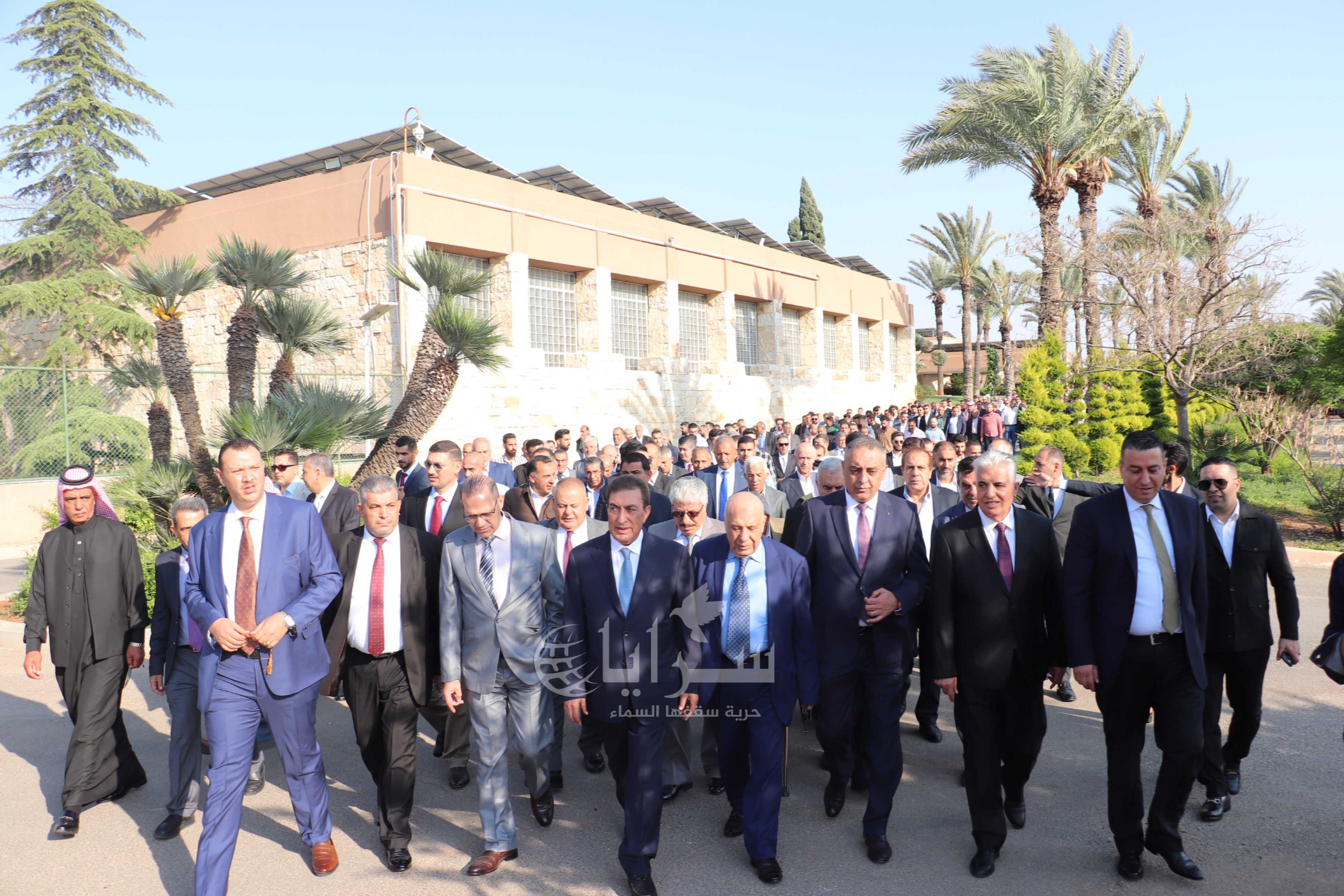 البستنجي والحموري نسايب  .. الطراونة طلب والحموري أعطى  ..  فيديو وصور 