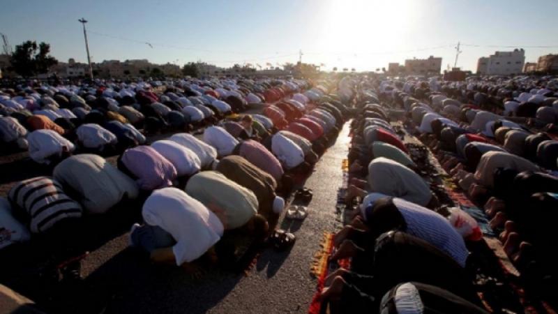 الأوقاف تحدد صلاة العيد عند السابعة صباحًا  ..  وتحدد مواقع المصليات ..  أسماء