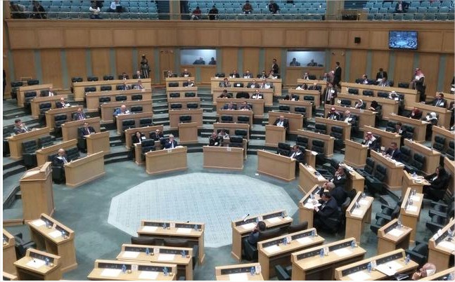 النواب يقر رفع قرض الإسكان العسكري إلى 15 ألفا