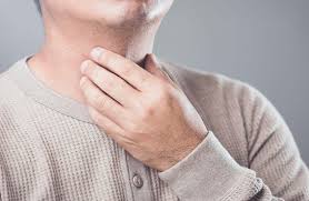 متى تكون "بحة الصوت" مؤشر لمشكلة صحية؟