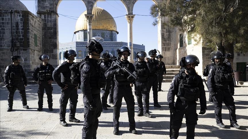 الخارجية الفلسطينية تدين الاستهداف الإسرائيلي للمسجد الأقصى وقطاع غزة 