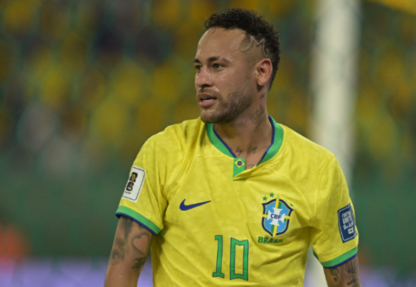 نيمار يصاب بعد استدعائه لخوض كأس العالم مع البرازيل