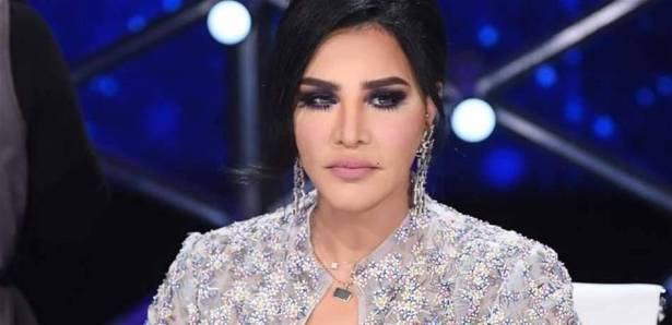 لمن تنزلت أحلام عن لقب الملكة؟