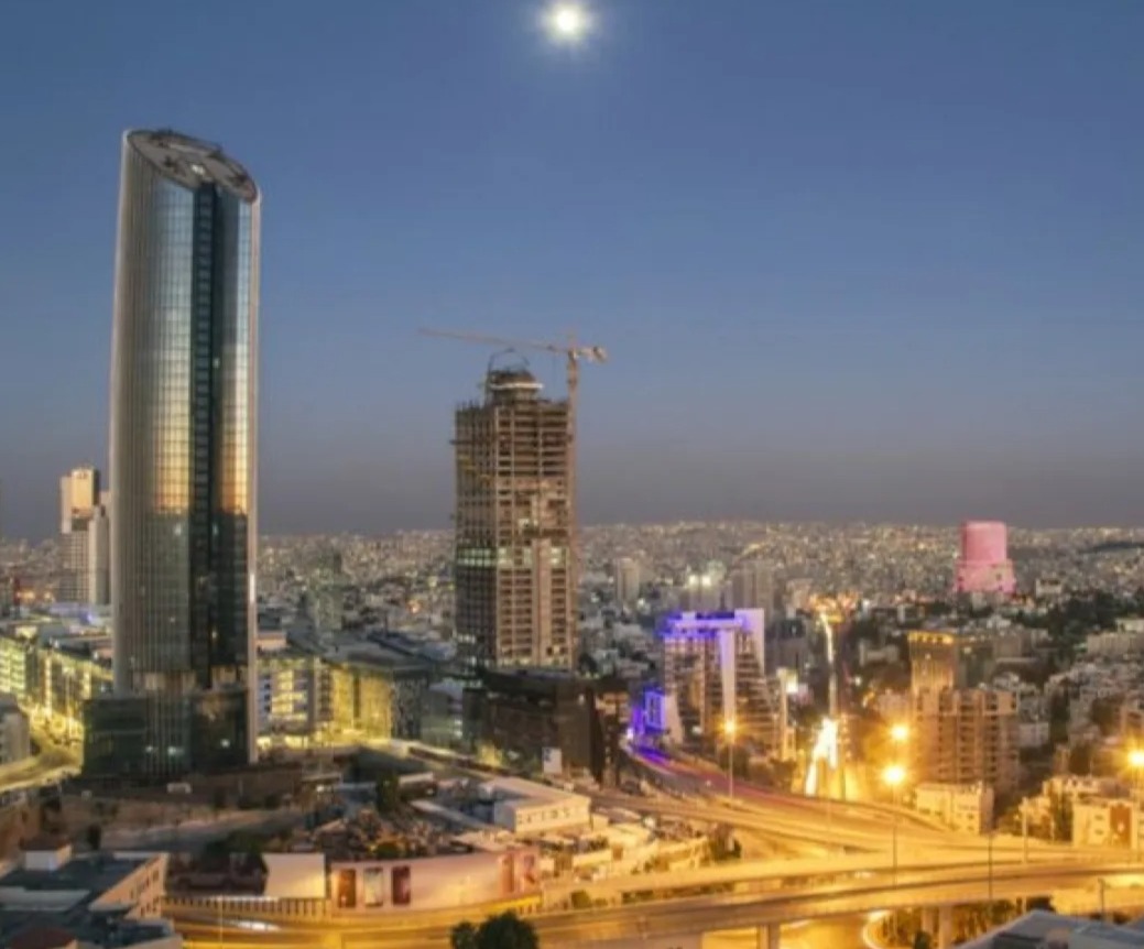  عمان ابرد عواصم المنطقة ليلة الثلاثاء 