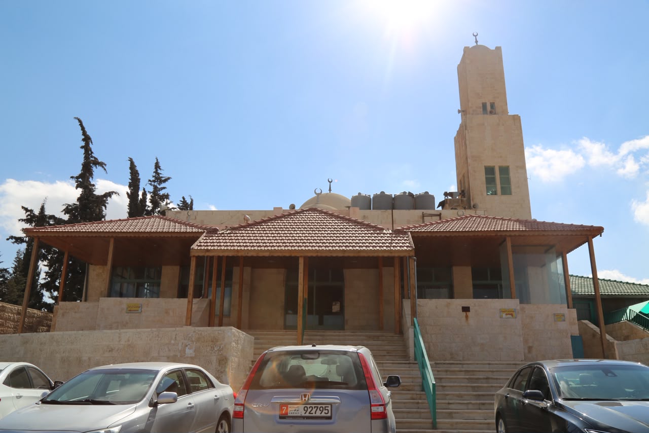 وزير الأوقاف لـ "سرايا": مسجد جامعة العلوم التطبيقية آيل للسقوط ..  والجامعة تتعهد بهدمه وإعادة بنائه على نفقتها