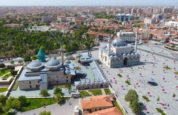 بالصور .. السياحة في تركيا تحلو بزيارة قونية