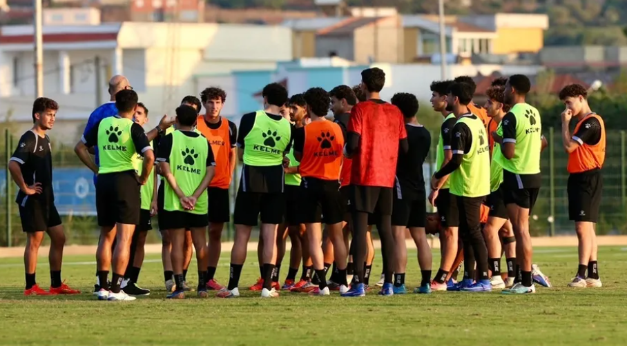 المنتخب الأولمبي يختتم معسكره التدريبي في تونس